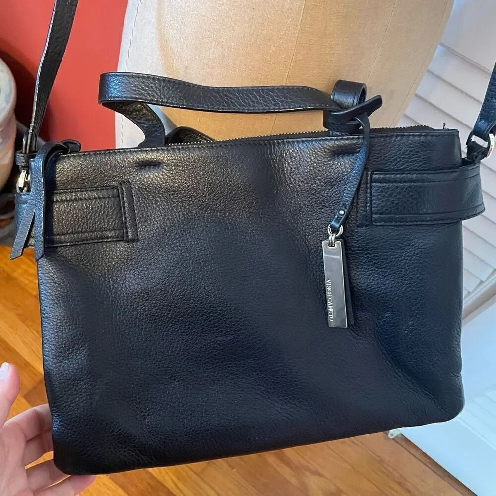 VINCE CAMUTO | LEAH black leather shoulder bag - Picture 3 of 12